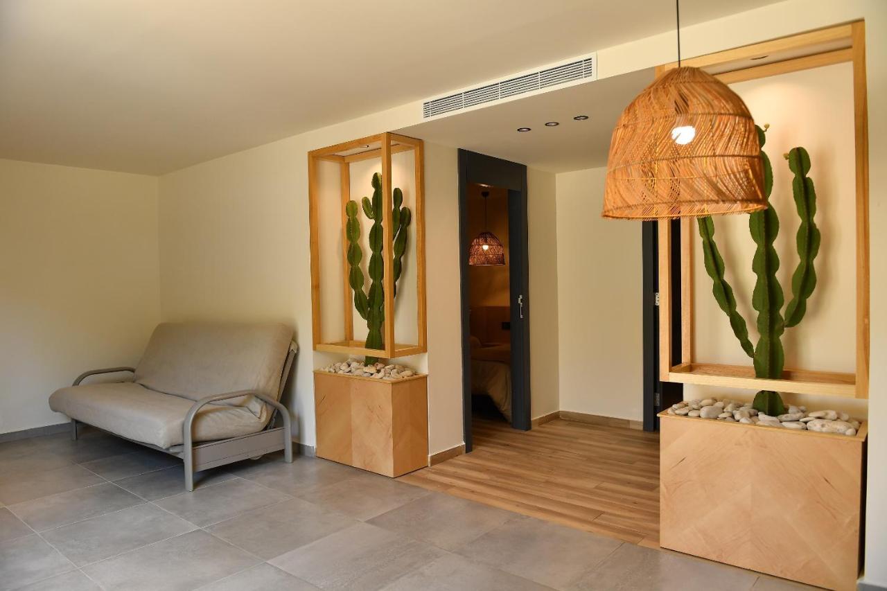 Ocean Blue Hotel & Resort -Jbeil Byblos エクステリア 写真