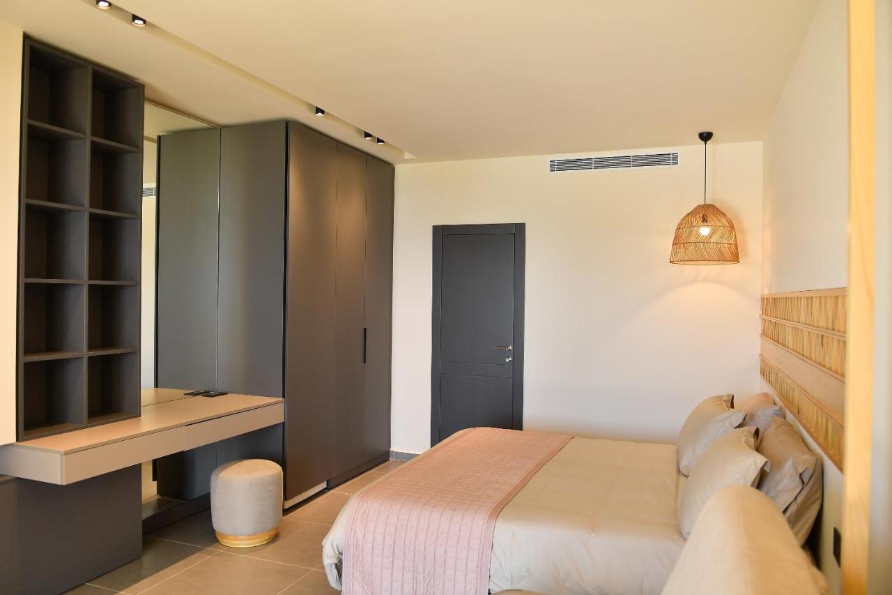 Ocean Blue Hotel & Resort -Jbeil Byblos エクステリア 写真